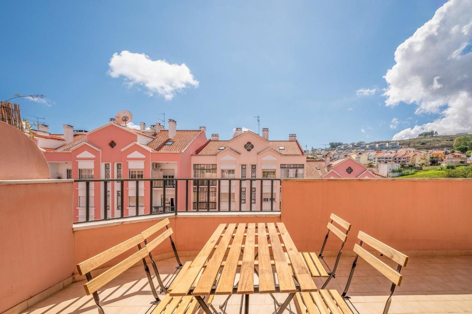 Guestready - Spacious Residence In Oeiras Barcarena Luaran gambar